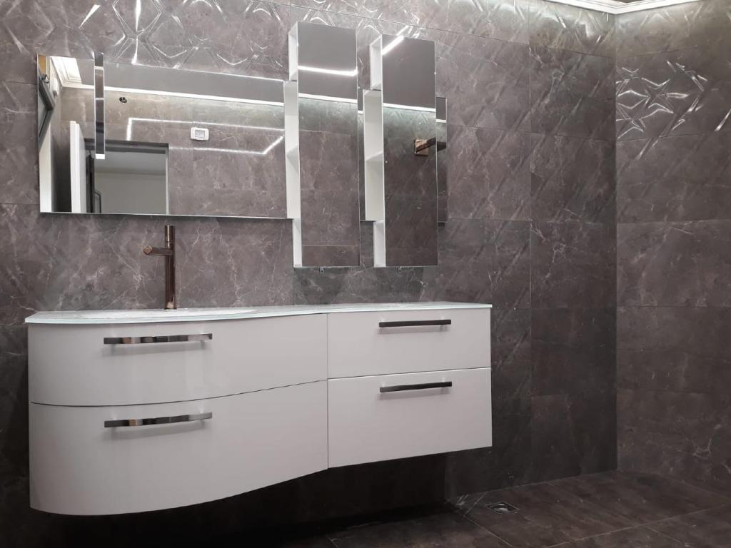 Y.C בנייה ושיפוצים Y.C בנייה ושיפוצים