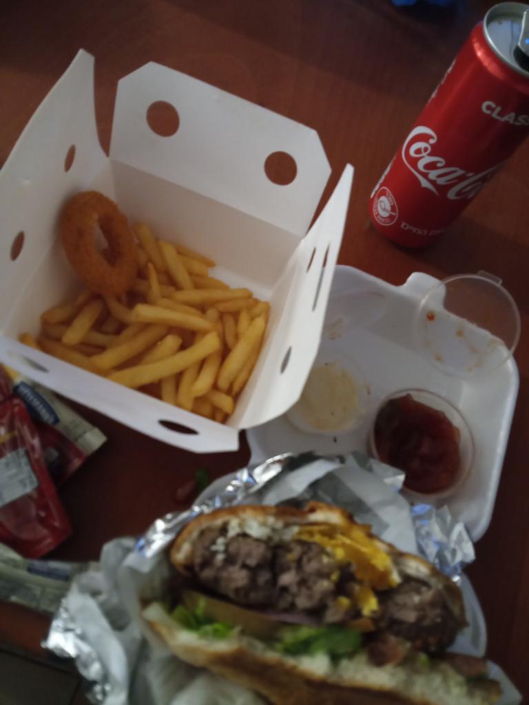 cheeseburger cheeseburger