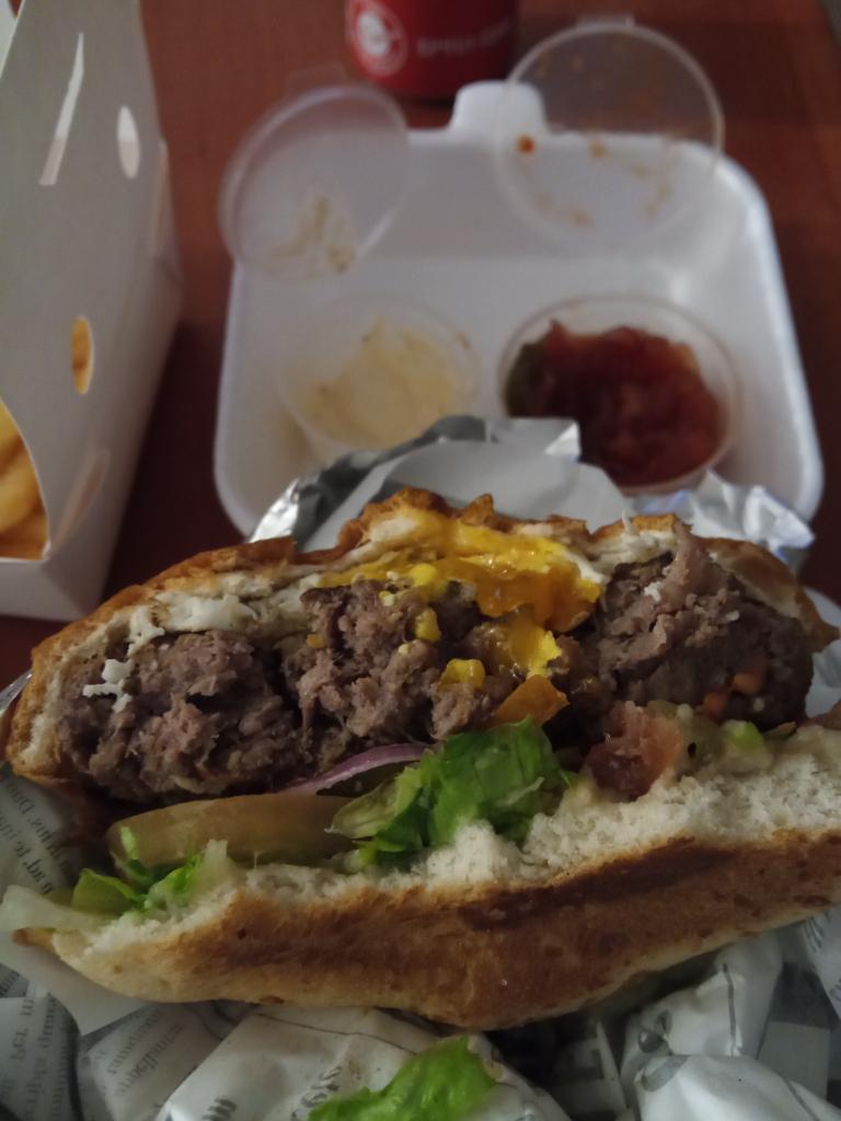 cheeseburger cheeseburger