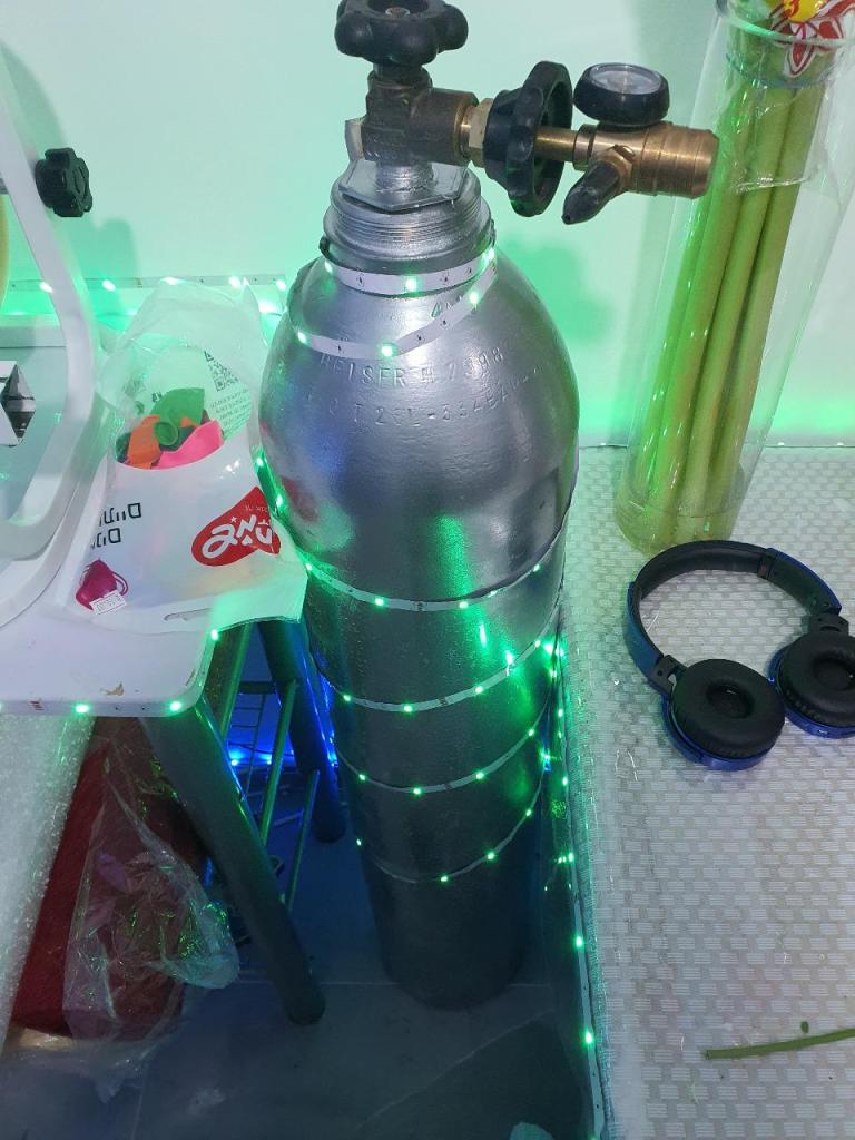 פרח אדיר פרח אדיר