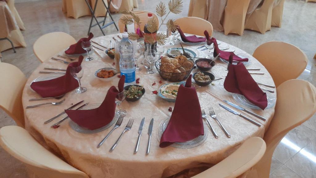 כלולים כלולים