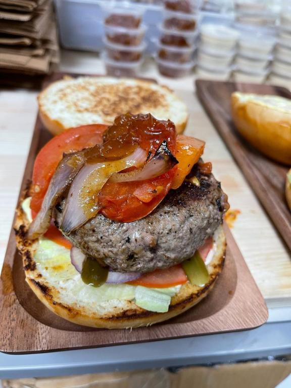 ג'וני בורגר ג'וני בורגר