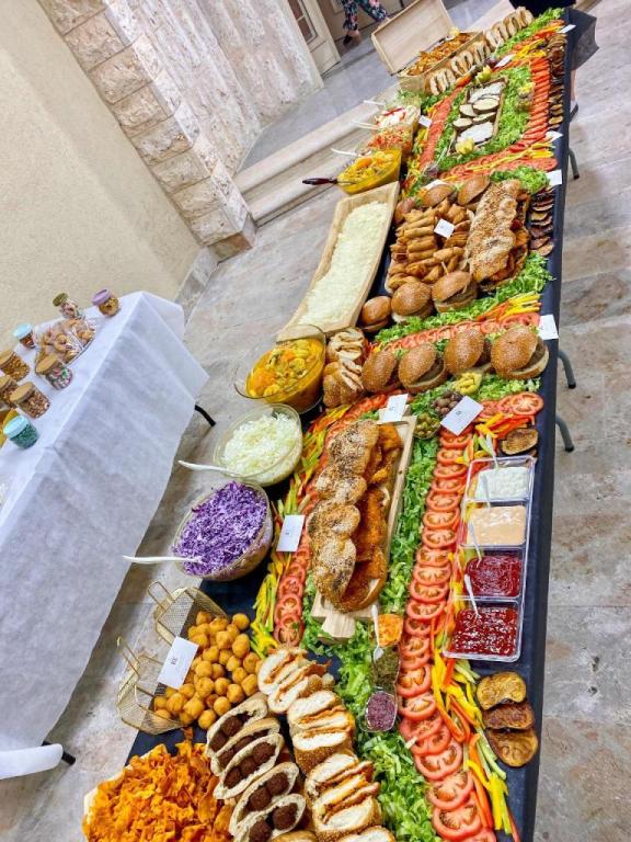 שולחן שוק רויאל אירועים שולחן שוק רויאל אירועים