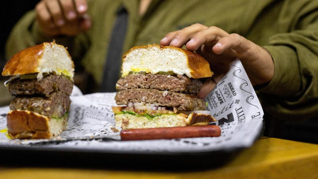 בורגר מאנץ' טלמון בורגר מאנץ' טלמון