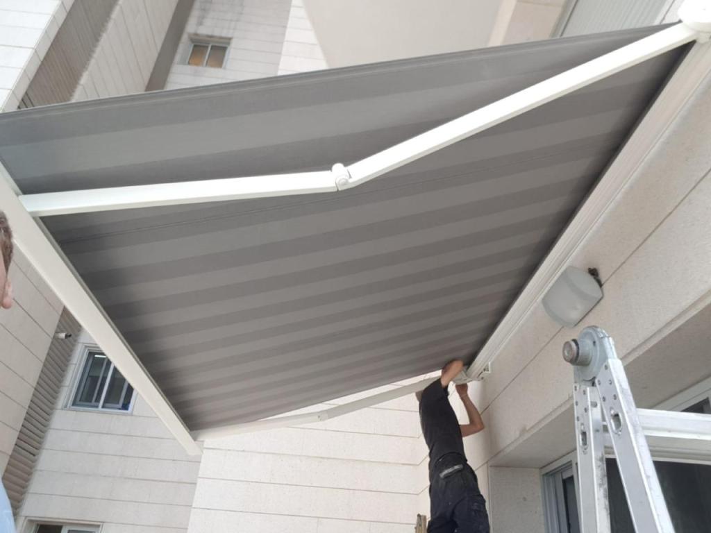 אורי גור א.ג פרויקטים אורי גור א.ג פרויקטים