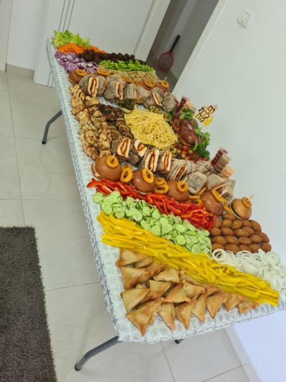 לינוי שוק לינוי שוק