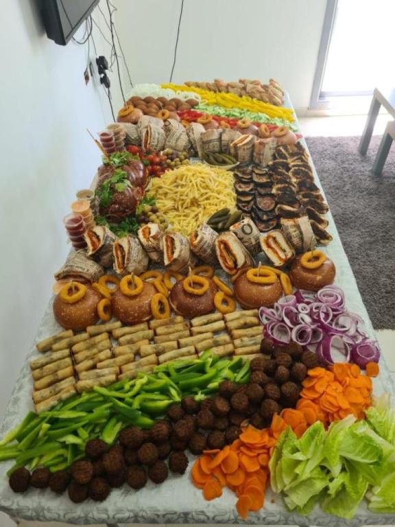 לינוי שוק לינוי שוק