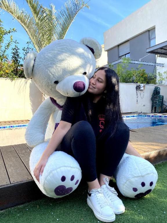 דובי ענק דובילי דובי ענק דובילי