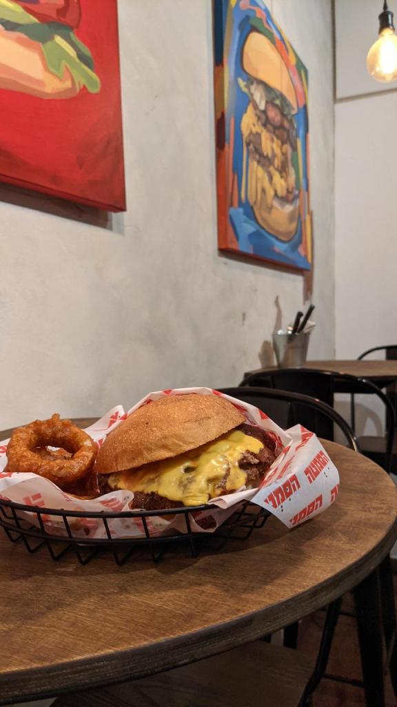 הסמטה הסמטה