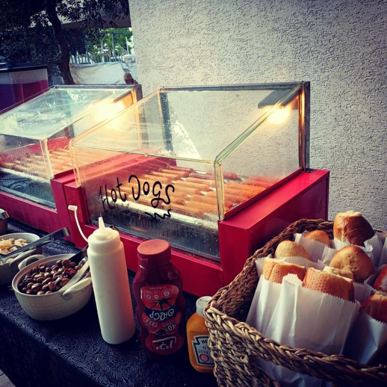 צהלולים צהלולים