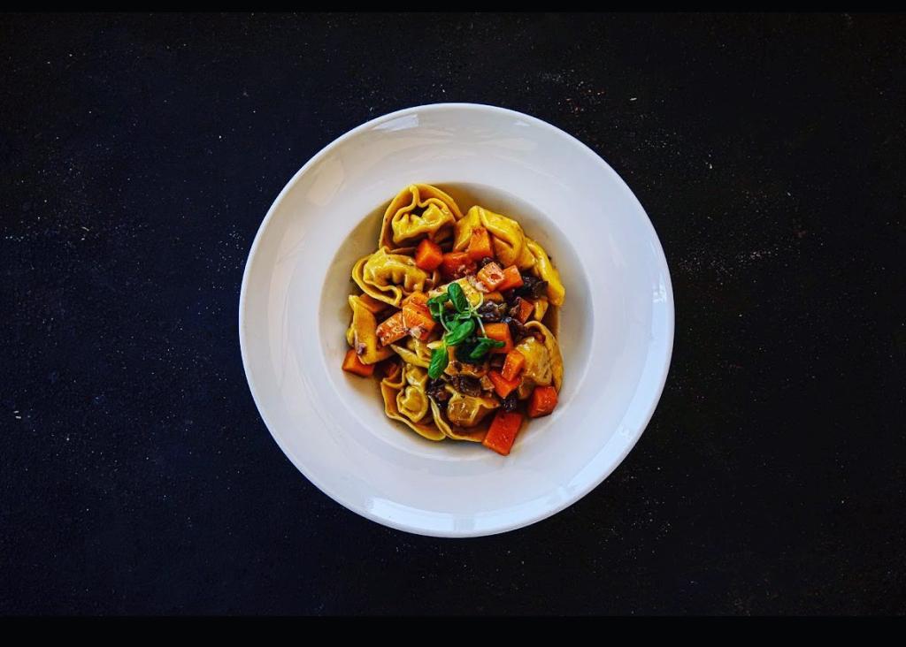 Mona Pizza Mona Pizza