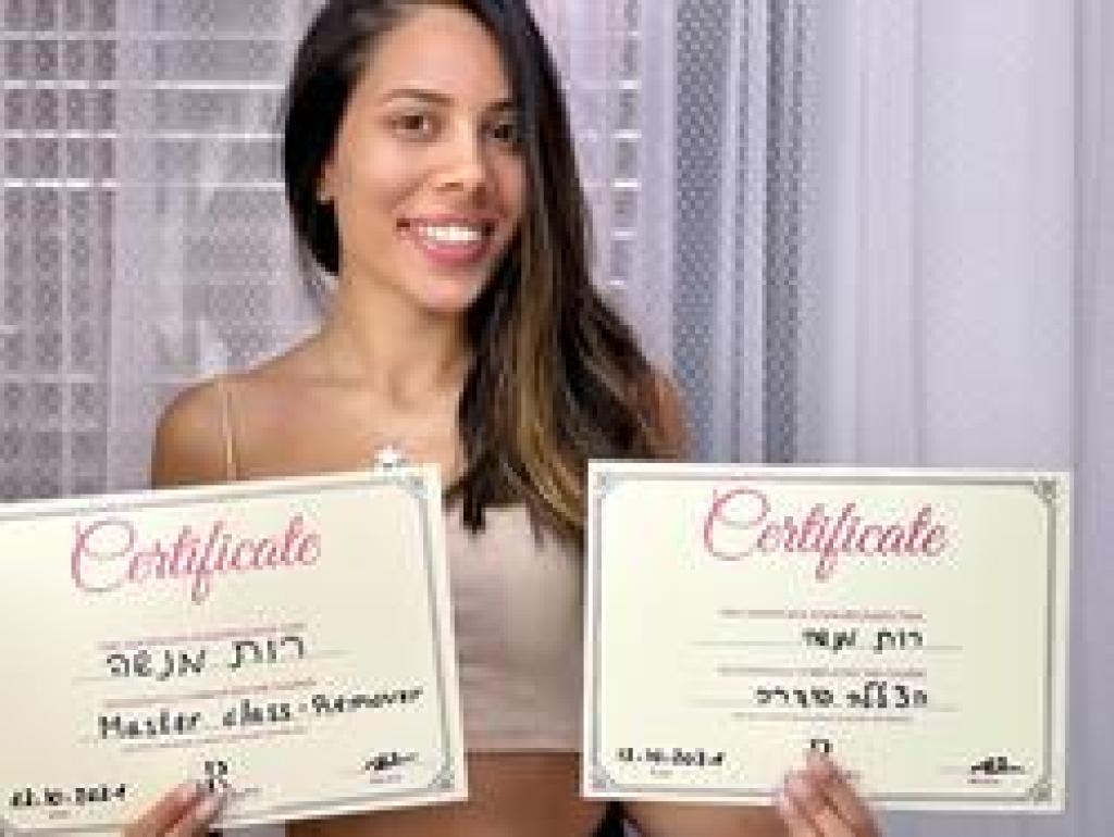 רות מנשה אמנית גבות רות מנשה אמנית גבות