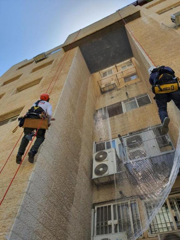 בזל הרחקת יונים בזל הרחקת יונים