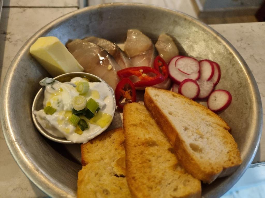 ברחוב ברחוב