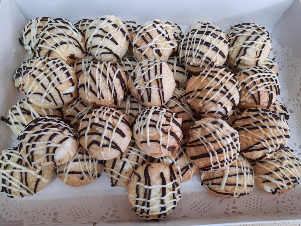 Gali Sweet and Salty Gali Sweet and Salty