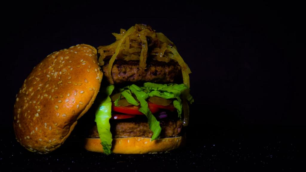 מול הספריה מול הספריה