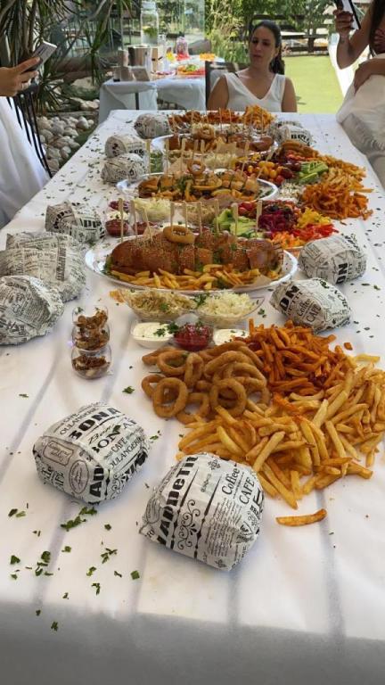 המבורגר חומוס IL המבורגר חומוס IL