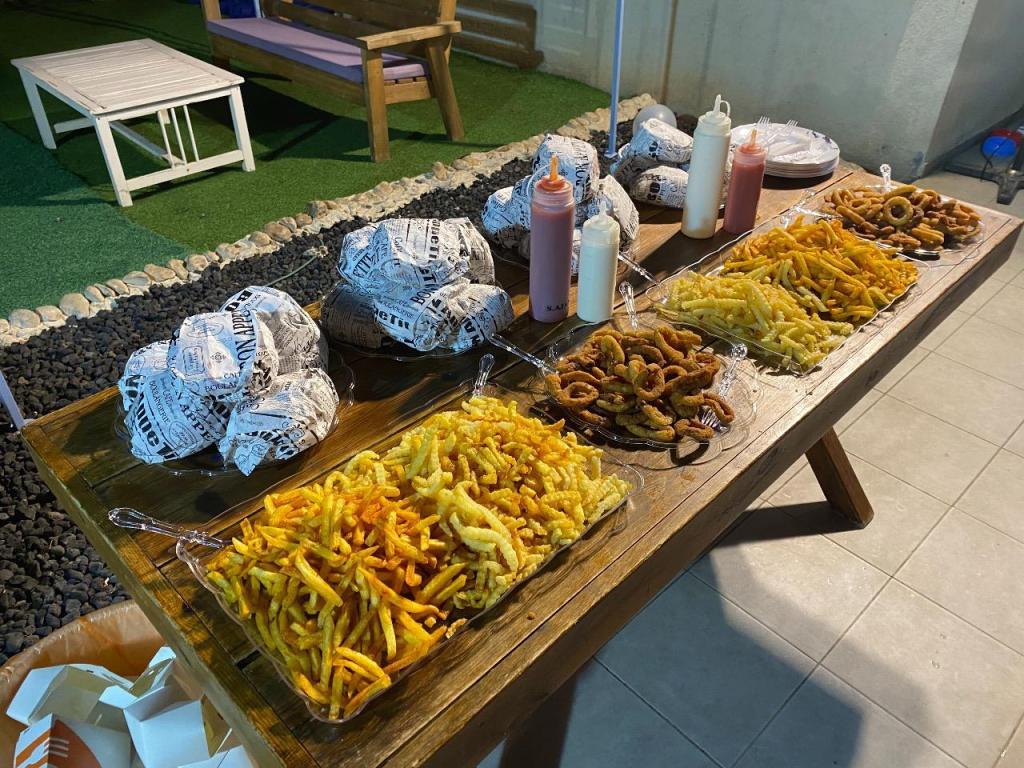 המבורגר חומוס IL המבורגר חומוס IL