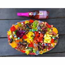 Fruit and food  מנוהל