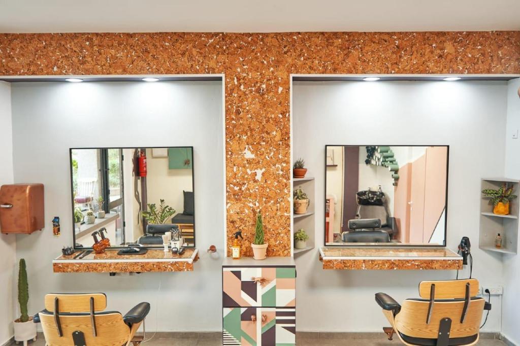 אניטה וארז אניטה וארז