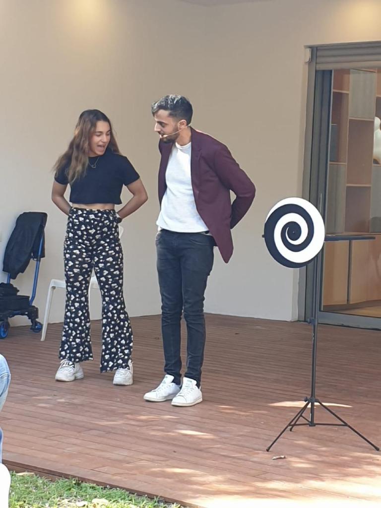 עודד בדיחי אמן חושים עודד בדיחי אמן חושים