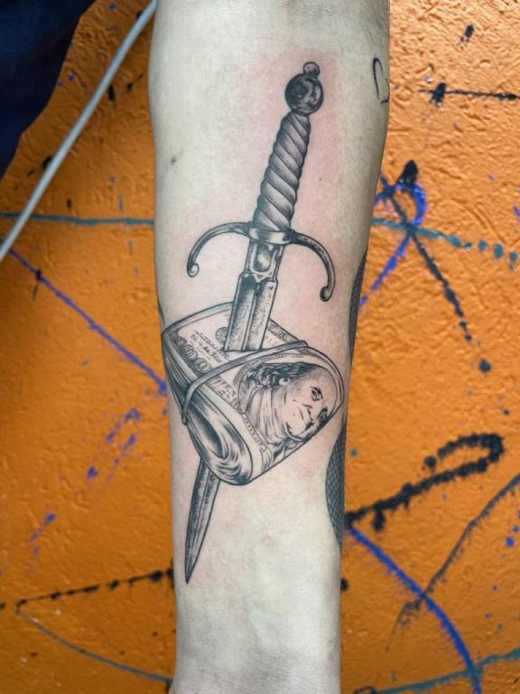 בנון קעקועים בנון קעקועים