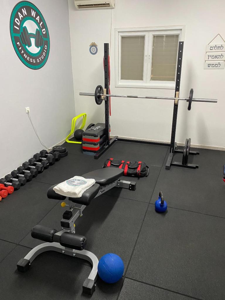 סטודיו לאימונים אישיים סטודיו לאימונים אישיים