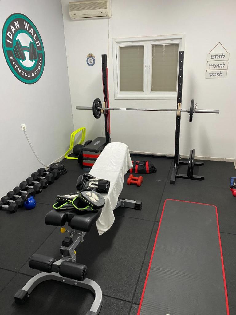 סטודיו לאימונים אישיים סטודיו לאימונים אישיים