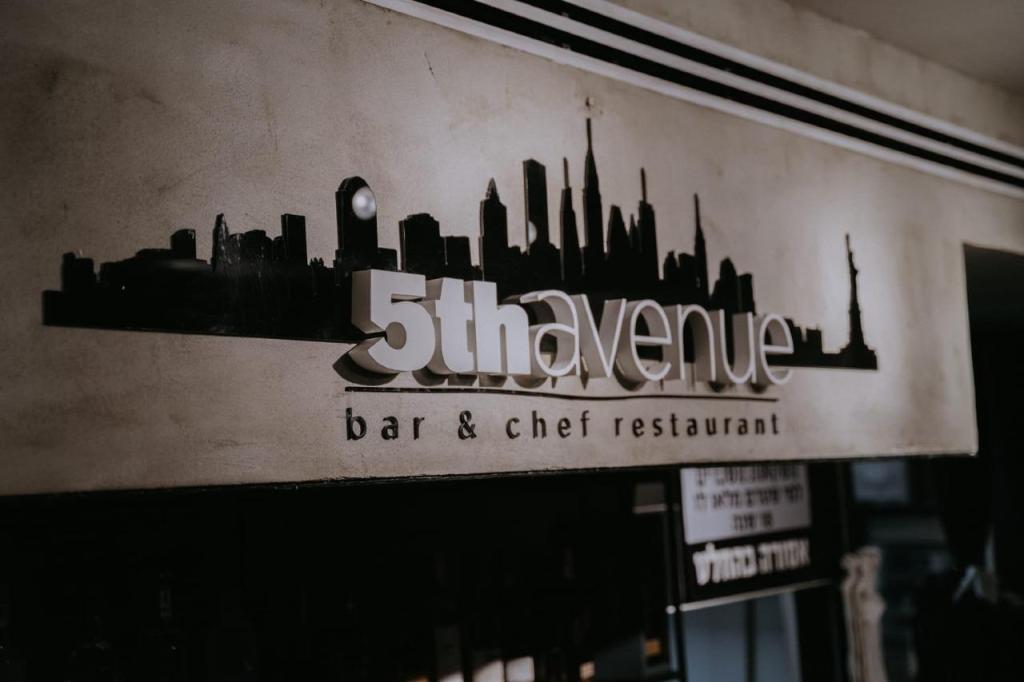 5th Avenue 5th Avenue