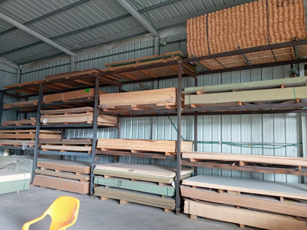 אספקת עץ M.J אספקת עץ M.J