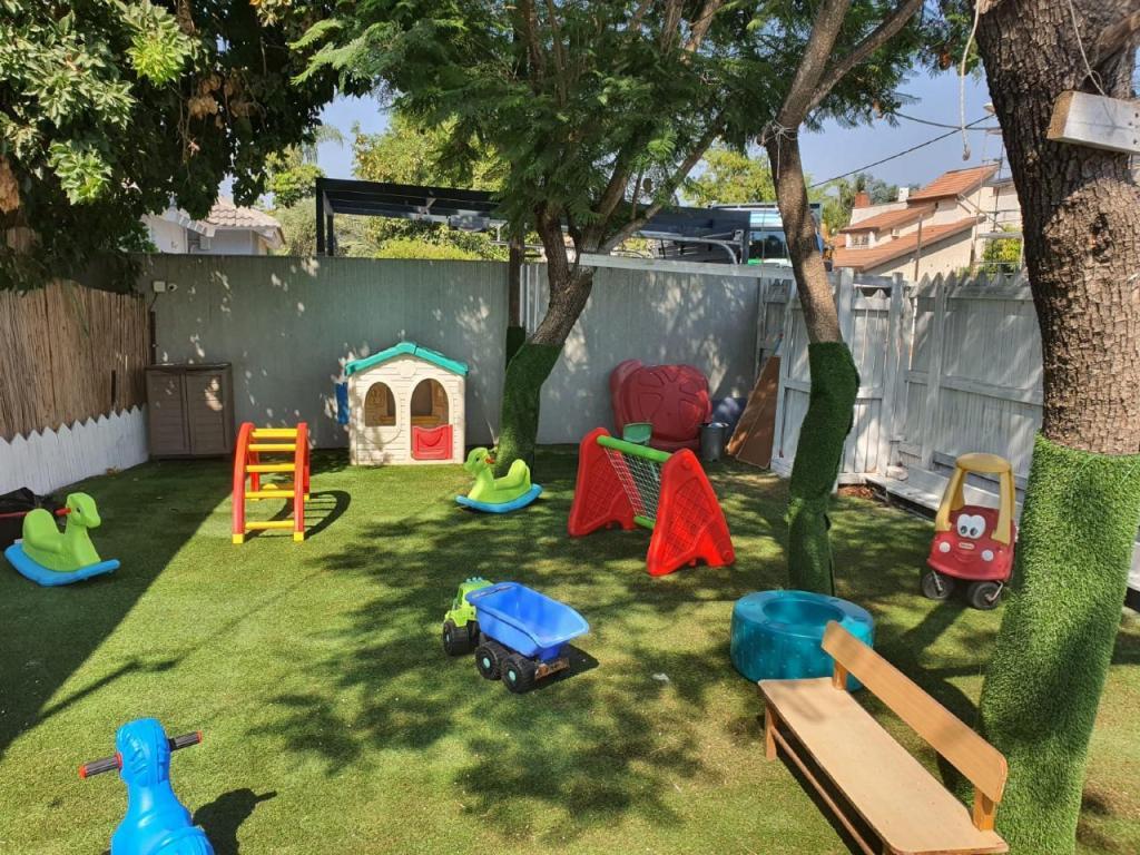 בסרקידס בסרקידס