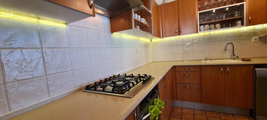 ידיים טובות מזהב ידיים טובות מזהב