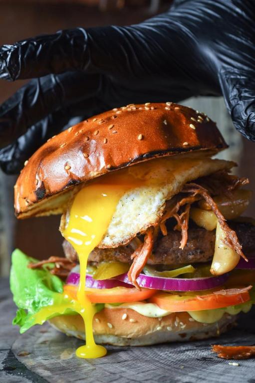 צ'ק אין בורגר צ'ק אין בורגר