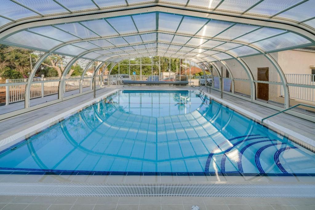 ג.ש בינוביץ בע"מ ג.ש בינוביץ בע"מ