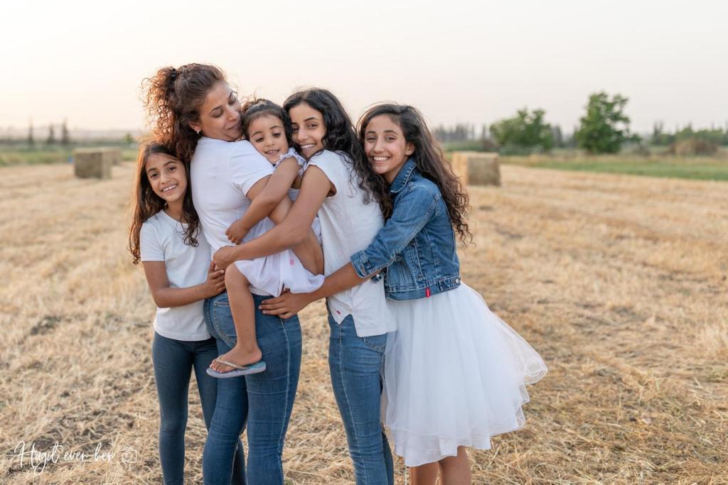 חגית אבן חן חגית אבן חן