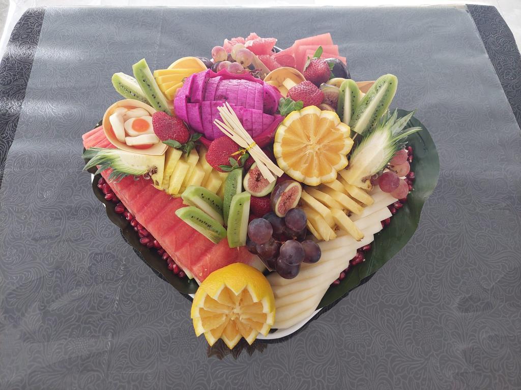 אתי ממן מגשי פירות אתי ממן מגשי פירות