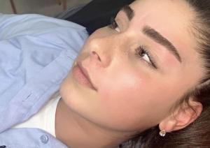 Lees eyebrows