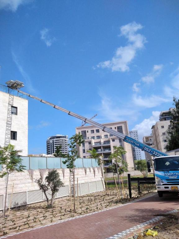 מנופי אורי מנופי אורי