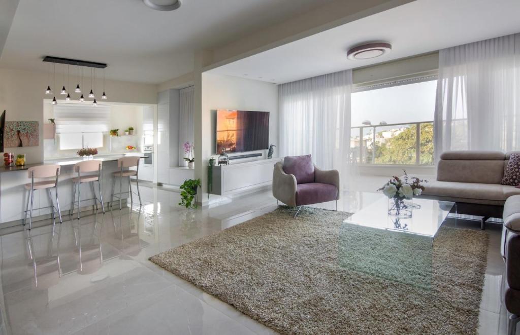 אורלי קרמר אורלי קרמר