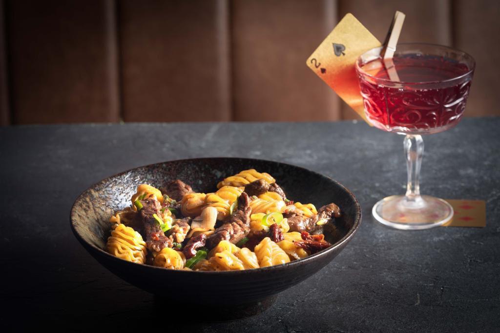 נייניש בר נייניש בר