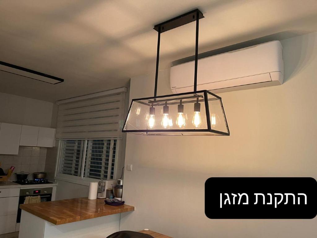 יניב דודים והנדימן יניב דודים והנדימן