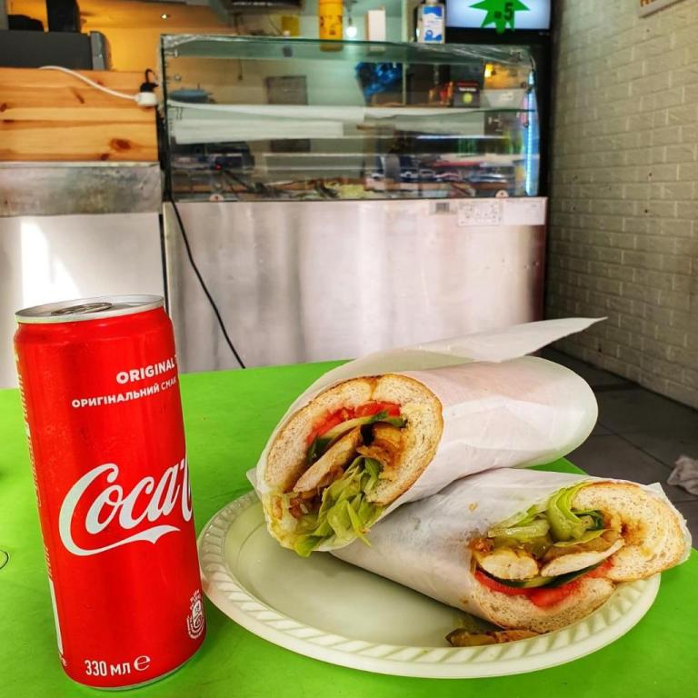 סנדוויץ בושיש סנדוויץ בושיש