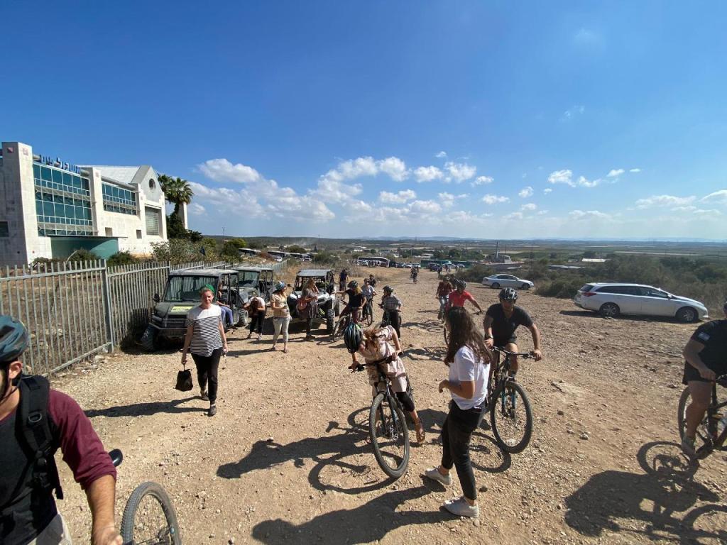 הנדיב על גלגלים הנדיב על גלגלים