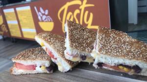טייסטי tasty
