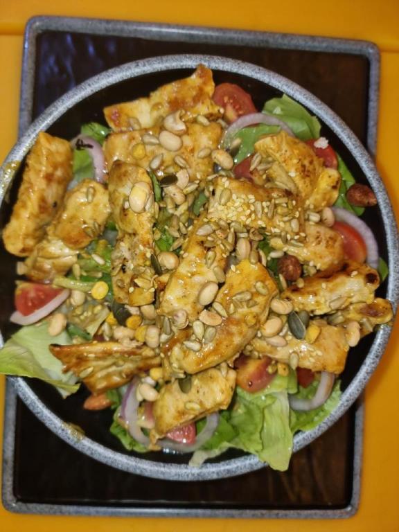 Yalla yalla איזה בורגר Yalla yalla איזה בורגר