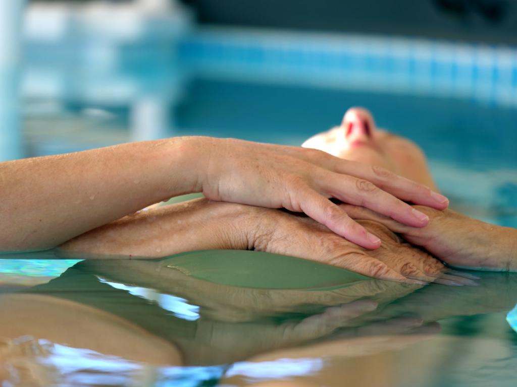 שחר זהר מפגשים במים שחר זהר מפגשים במים