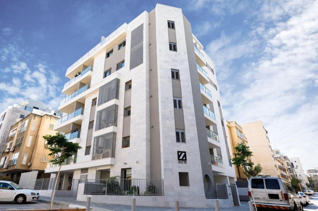 קבוצת זוארץ רפאל קבוצת זוארץ רפאל