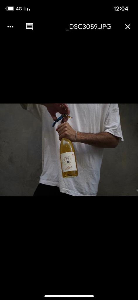 הגפן. חצר יין מקומי. הגפן. חצר יין מקומי.