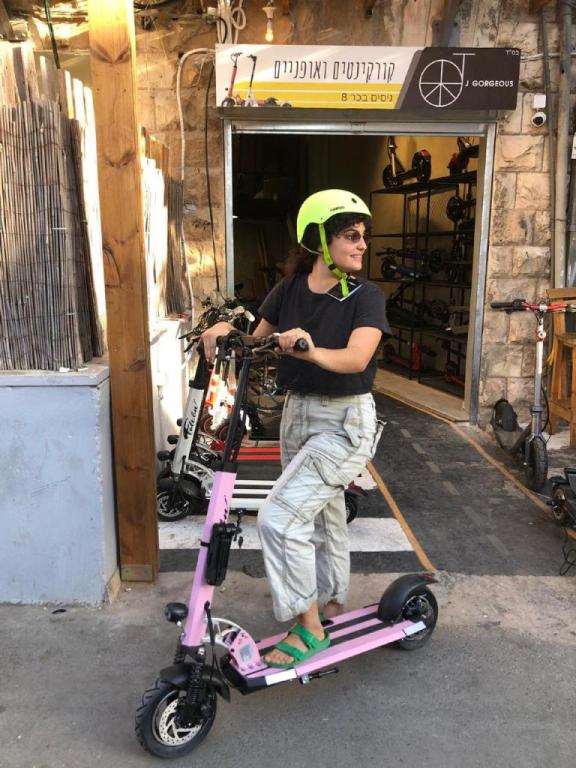 J gorgeous scooter J gorgeous scooter