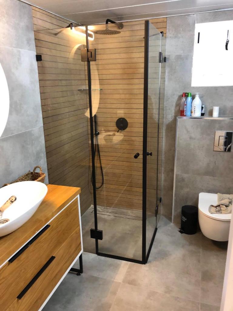 R.N.B פרוייקטים בזכוכית R.N.B פרוייקטים בזכוכית